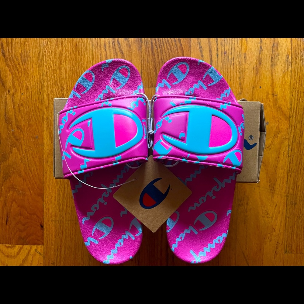 *BRAND NEW* Champion YOUTH size 4 slip ons